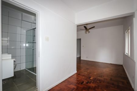 Apartamento para alugar com 167m², 3 quartos e 1 vaga Apartamento para alugar com 167m², 3 quartos e 1 vagaSuite