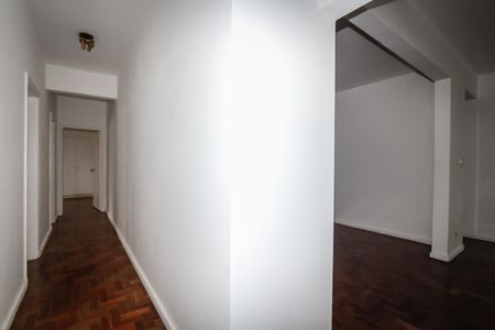Apartamento para alugar com 167m², 3 quartos e 1 vaga Apartamento para alugar com 167m², 3 quartos e 1 vagaCorredor