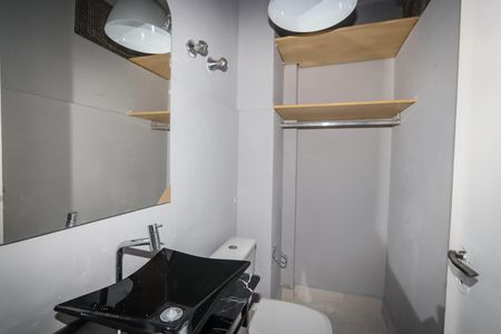 Apartamento para alugar com 167m², 3 quartos e 1 vaga Apartamento para alugar com 167m², 3 quartos e 1 vagaLavabo