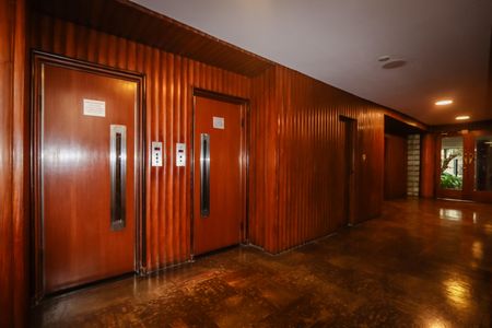 Apartamento para alugar com 167m², 3 quartos e 1 vaga Apartamento para alugar com 167m², 3 quartos e 1 vagaHall de entrada