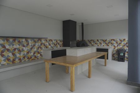 Apartamento à venda com 40m², 2 quartos e sem vagaÁrea comum - Churrasqueira