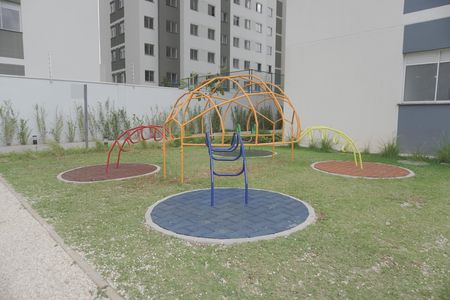 Apartamento à venda com 40m², 2 quartos e sem vagaÁrea comum - Playground