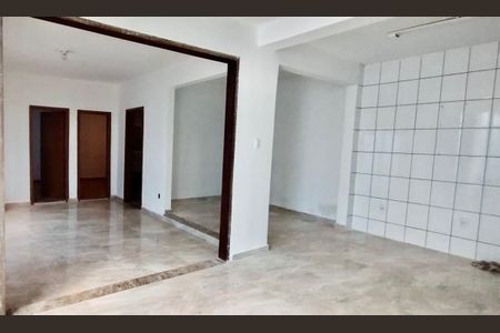 Casa para alugar com 60m², 2 quartos e sem vaga