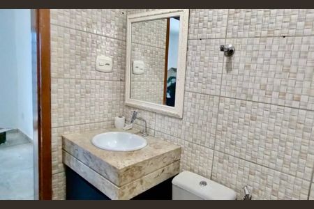 Casa para alugar com 60m², 2 quartos e sem vaga