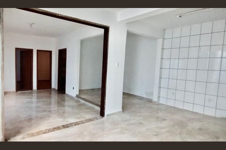 Casa para alugar com 60m², 2 quartos e sem vaga