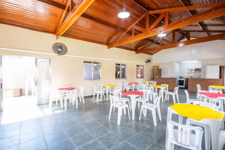 Apartamento para alugar com 57m², 2 quartos e 1 vagaÁrea comum - Salão de festas