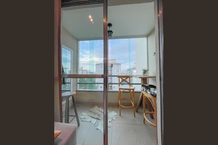 Sacada de apartamento para alugar com 2 quartos, 57m² em Bandeiras, Osasco