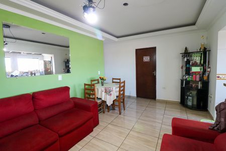 Casa para alugar com 98m², 3 quartos e 2 vagasSala