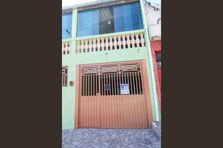 Casa para alugar com 98m², 3 quartos e 2 vagasFachada