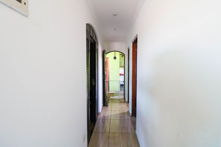 Casa para alugar com 98m², 3 quartos e 2 vagasCorredor