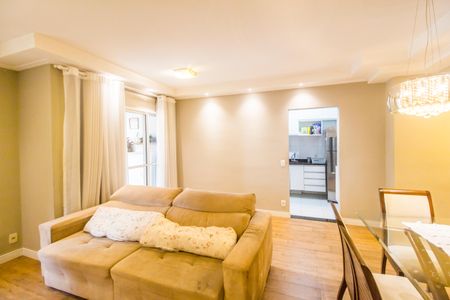 Apartamento à venda com 74m², 2 quartos e 1 vagaSala 