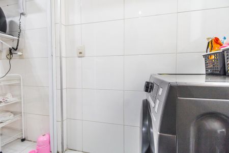 Apartamento à venda com 74m², 2 quartos e 1 vagaÁrea de Serviço