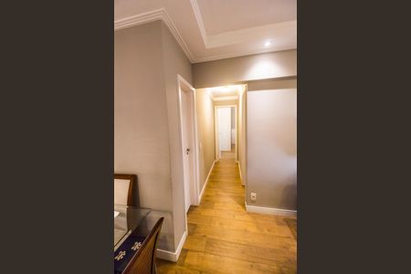 Apartamento à venda com 74m², 2 quartos e 1 vagaCorredor