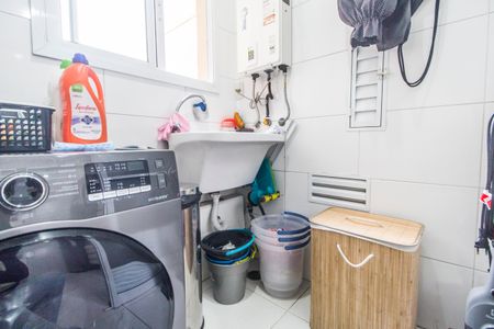 Apartamento à venda com 74m², 2 quartos e 1 vagaÁrea de Serviço