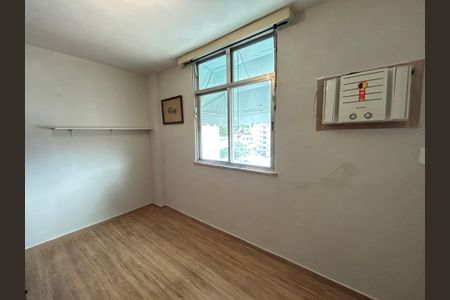 Apartamento à venda com 69m², 2 quartos e 1 vagaQuarto 2