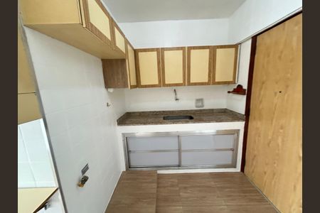 Apartamento à venda com 69m², 2 quartos e 1 vagaCozinha