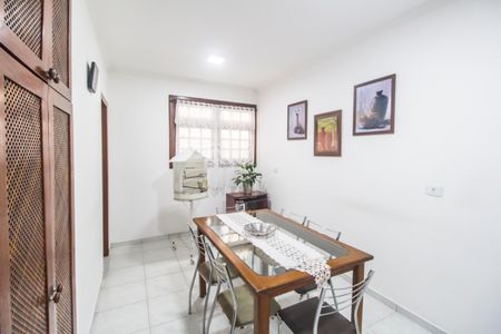 Casa de condomínio à venda com 308m², 4 quartos e 4 vagasCozinha