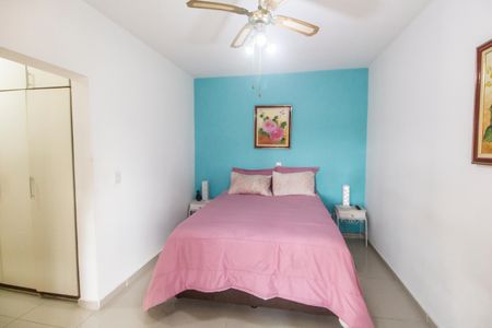 Casa de condomínio à venda com 308m², 4 quartos e 4 vagasSuíte master