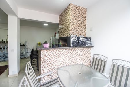 Casa de condomínio à venda com 308m², 4 quartos e 4 vagasÁrea gourmet