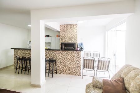 Casa de condomínio à venda com 308m², 4 quartos e 4 vagasÁrea gourmet