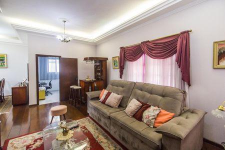 Casa de condomínio à venda com 308m², 4 quartos e 4 vagasSala 