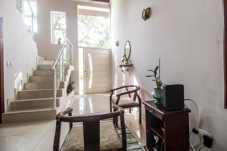 Casa de condomínio à venda com 308m², 4 quartos e 4 vagasSala 