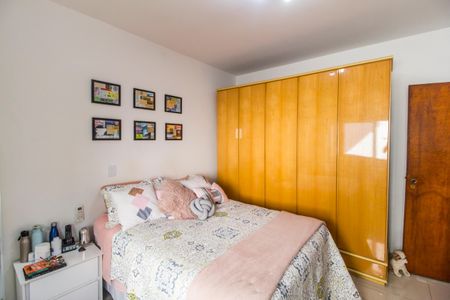 Casa de condomínio à venda com 308m², 4 quartos e 4 vagasSuíte 3