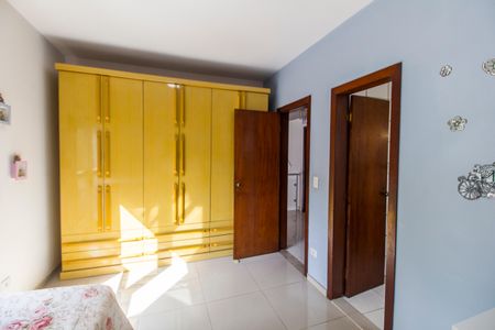 Casa de condomínio à venda com 308m², 4 quartos e 4 vagasSuíte 2