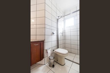 Casa de condomínio à venda com 308m², 4 quartos e 4 vagasBanheiro da Suíte