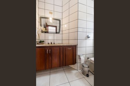 Casa de condomínio à venda com 308m², 4 quartos e 4 vagasBanheiro da Suíte