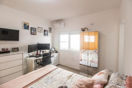 Casa de condomínio à venda com 308m², 4 quartos e 4 vagasSuíte 3