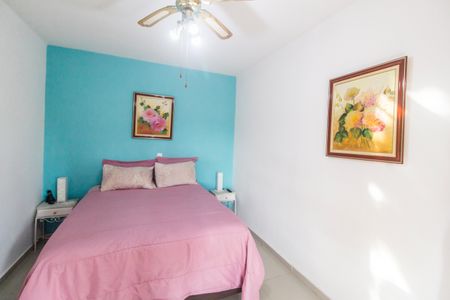 Casa de condomínio à venda com 308m², 4 quartos e 4 vagasSuíte master