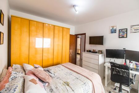 Casa de condomínio à venda com 308m², 4 quartos e 4 vagasSuíte 3
