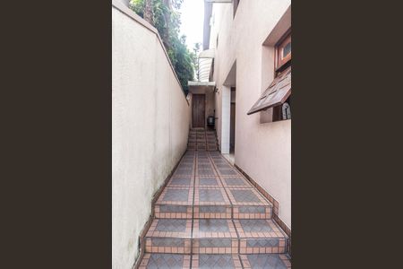 Casa de condomínio à venda com 308m², 4 quartos e 4 vagasCorredor