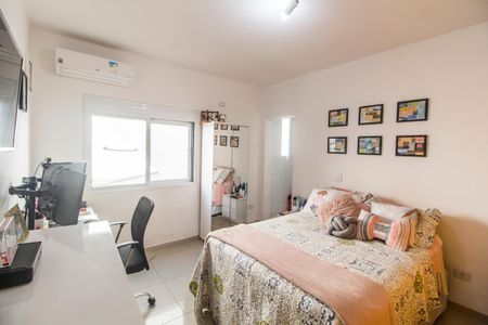 Casa de condomínio à venda com 308m², 4 quartos e 4 vagasBanheiro da Suíte