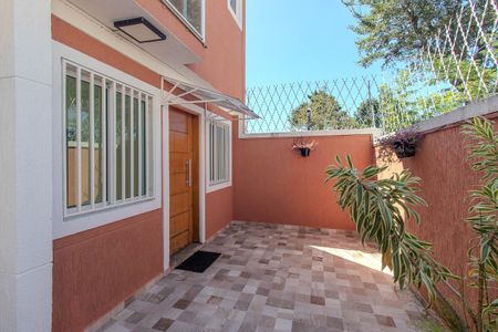 Casa de condomínio à venda com 60m², 2 quartos e 1 vagaEntrada