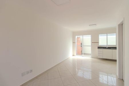 Casa de condomínio à venda com 60m², 2 quartos e 1 vagaSala/Cozinha