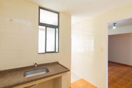 Apartamento para alugar com 48m², 2 quartos e sem vaga Apartamento para alugar com 48m², 2 quartos e sem vagaCozinha e Área de Serviço