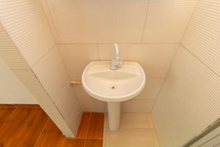 Apartamento para alugar com 48m², 2 quartos e sem vaga Apartamento para alugar com 48m², 2 quartos e sem vagaBanheiro