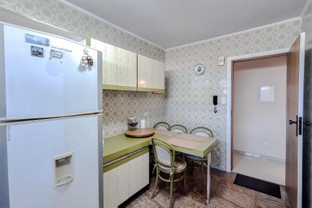 Apartamento à venda com 100m², 2 quartos e 1 vagaCozinha