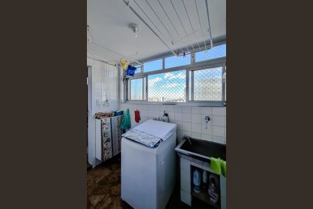Apartamento à venda com 100m², 2 quartos e 1 vagaÁrea de Serviço