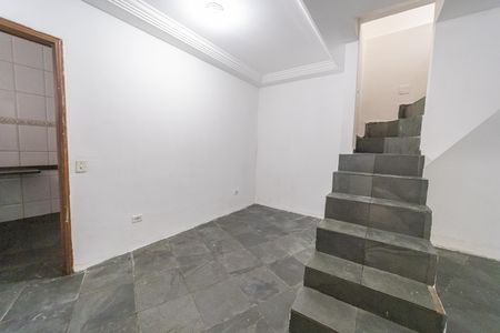 Sala de casa para alugar com 2 quartos, 160m² em Jardim Matarazzo, São Paulo