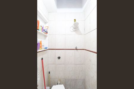 Casa à venda com 230m², 6 quartos e 2 vagas