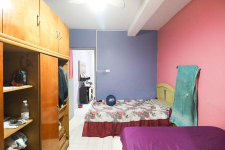 Casa à venda com 230m², 6 quartos e 2 vagas