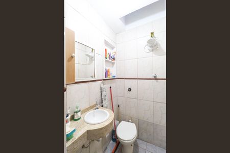 Casa à venda com 230m², 6 quartos e 2 vagas