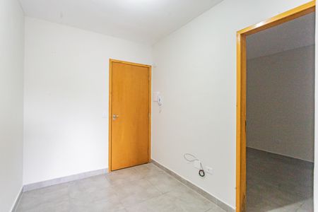 Sala de apartamento para alugar com 2 quartos, 40m² em Parque Bristol, São Paulo