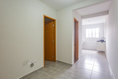 Sala de apartamento para alugar com 2 quartos, 40m² em Parque Bristol, São Paulo
