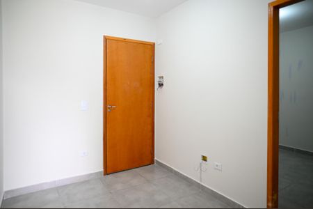 Sala de apartamento para alugar com 2 quartos, 40m² em Parque Bristol, São Paulo