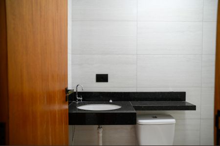 Casa à venda com 120m², 3 quartos e 2 vagasBanheiro Social