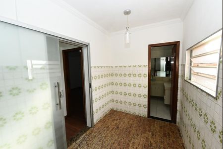 Casa para alugar com 200m², 2 quartos e 6 vagas Casa para alugar com 200m², 2 quartos e 6 vagasCozinha